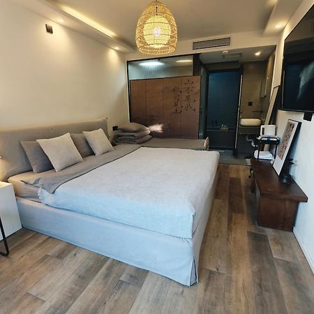 Beijing Hills & Hutong City Retreat Near Forbidden City & Line 4 Multi-Room Options Ngoại thất bức ảnh