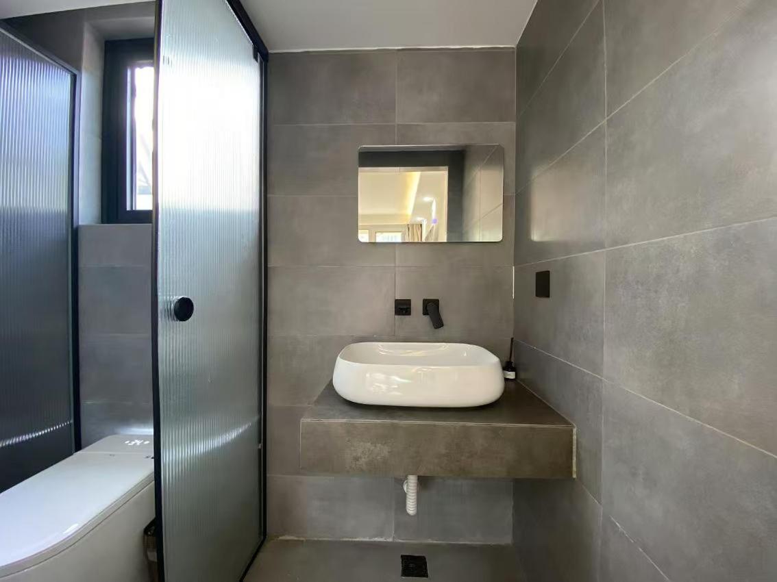 Beijing Hills & Hutong City Retreat Near Forbidden City & Line 4 Multi-Room Options Ngoại thất bức ảnh